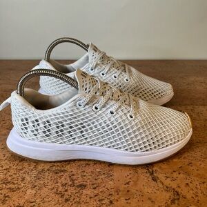 NO BULL Shoes Womens Size 8 Knit Runner Running Crossfit White Shoes Sneakers